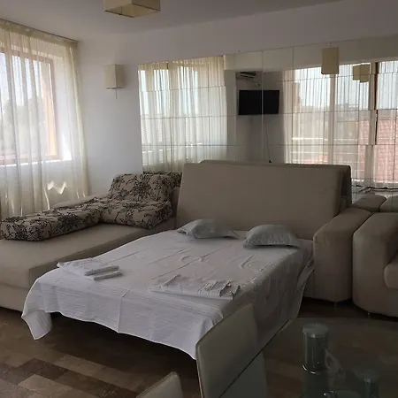 El Comandante House By The Black Sea דירה *